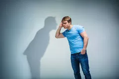 argumento indutivo invalido