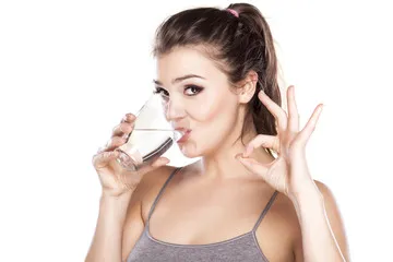 dica para eliminar a gordura da barriga beba agua